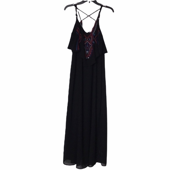 Xhilaration Dresses & Skirts - Xhilaration Long Embroidered Dress